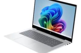 HP OmniBook 17-onch touch / ULTRA 7 / 32 GB / 1 TB SSD