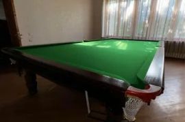 Classic Turned-Leg Russian Pyramid Billiard Table