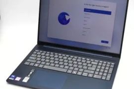 LENOVO Slim 5 16-inch / Ultra 7-355 / 16 GB / 1 TB SSD