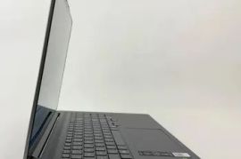 LENOVO 16 OLED 2.8 K touch / ULTRA 9 / 32 GB / 8 GB RTX /1 T