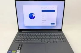 LENOVO 16 OLED 2.8 K touch / ULTRA 9 / 32 GB / 8 GB RTX /1 T