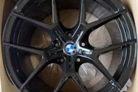 R18 BMW 340 2013-2026