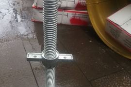 ხარაჩოს ხრახნიანი ფეხი