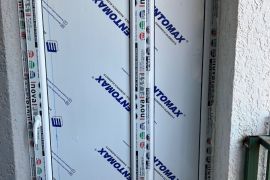 მეტალო პსასმასის კარადა