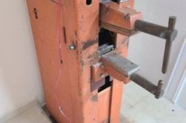 წერტილოვანი შედუღების აპარატი