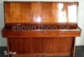 ვყიდი პიანინო უკრაინას.