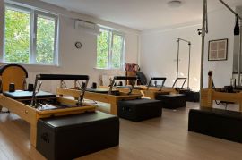 პილატეს რეფორმერი სავარჯიშო აპარატები