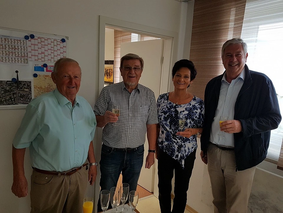 Hermann Jakob, Peter Roith, Eva Maria Knoll und Erich Schmid bei der Gratulation zum 70. Geburtstag