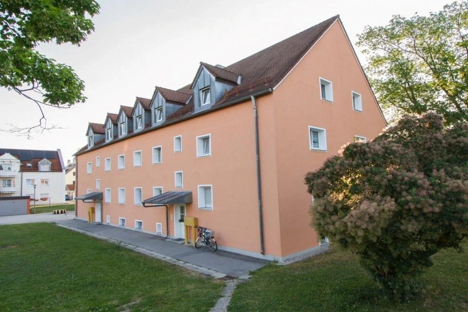 Dr.-Kiefl-Straße 35, 37