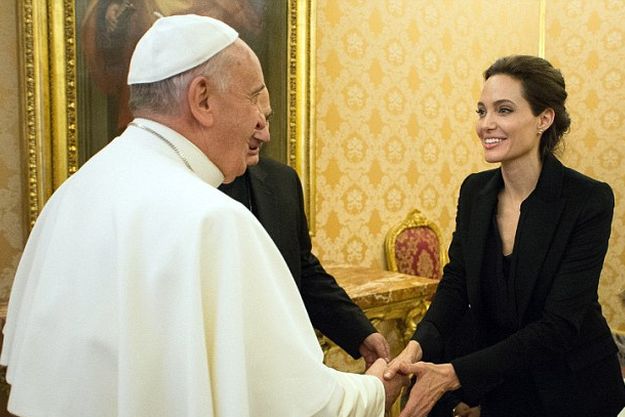 Анджелина Джоли и Папа Франциск