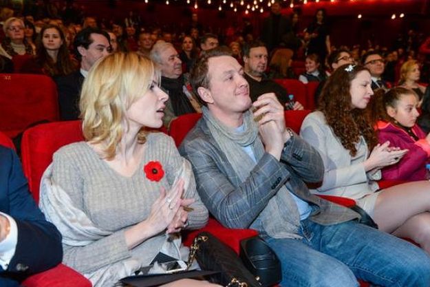 Марат Башаров посетил премьеру фильма «БатальонЪ» с бывшей женой