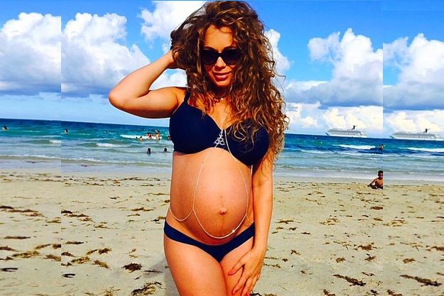 Яна Соломко показала беременный живот на пляже Майами