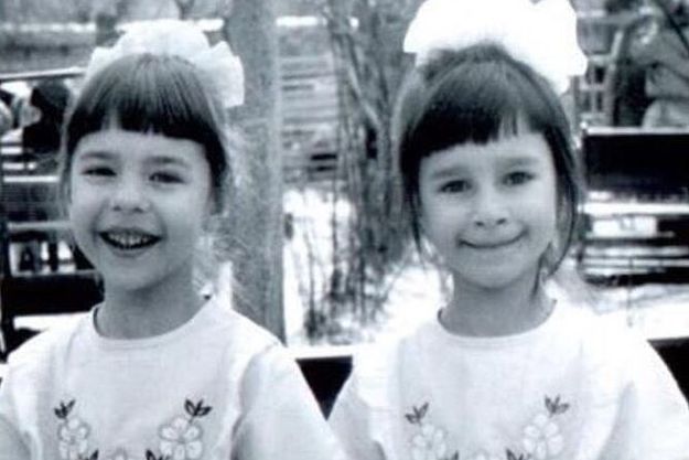 Певица Наталья Подольская показала детский снимок с сестрой