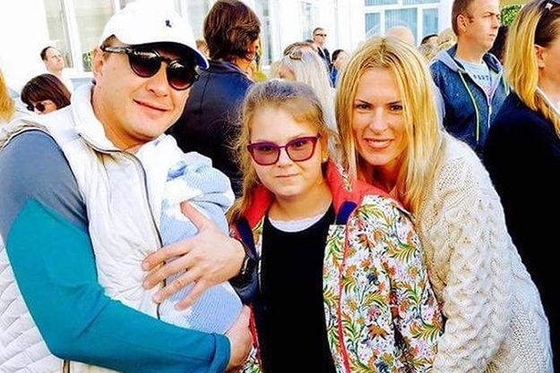 Марат Башаров с сыном Марселем, дочерью Амели и бывшей женой Елизаветой Крцко