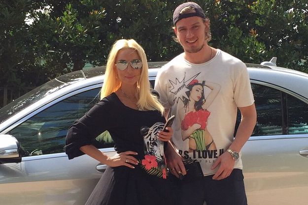 Лера Кудрявцева рассталась с мужем-хоккеистом