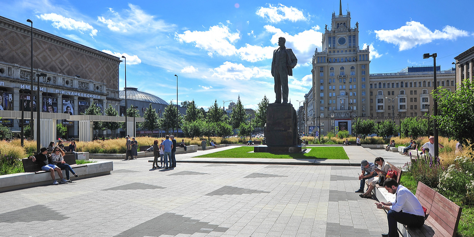 Маяковский в Москве: что подготовили парки и музеи к 130-летию со дня рождения поэта