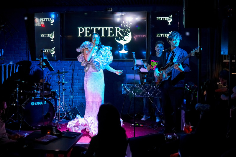15 марта 2024 года в Petter bar состоялись сольный концерт и презентация дебютного альбома группы MONIKA